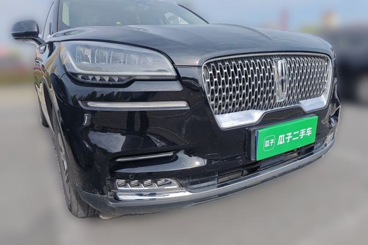 Used Lincoln Aviator 2021 3.0T V6 Four-Wheel Drive Luxury Edition Front Right 45 Deg