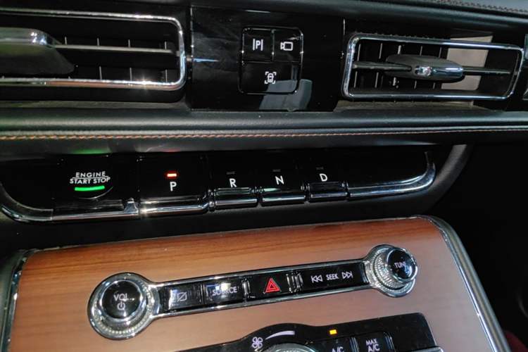 Used Lincoln Aviator 2021 3.0T V6 Four-Wheel Drive Luxury Edition Gear Lever