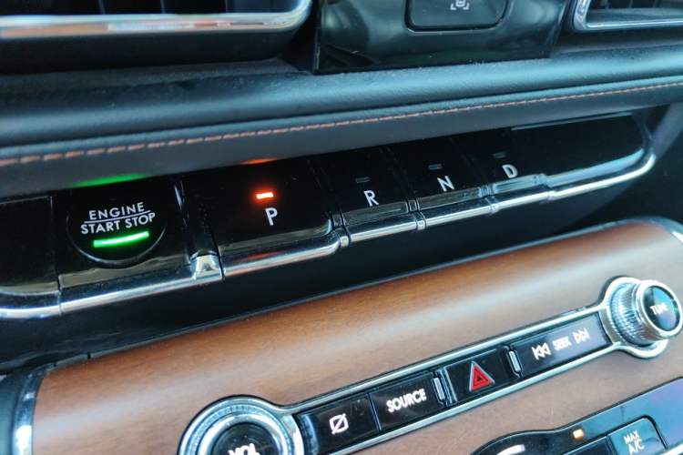 Used Lincoln Aviator 2021 3.0T V6 Four-Wheel Drive Luxury Edition Gear Lever
