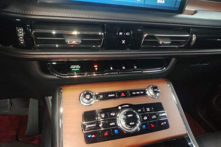 Used Lincoln Aviator 2021 3.0T V6 Four-Wheel Drive Luxury Edition Gear Lever