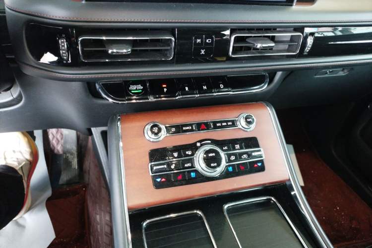 Used Lincoln Aviator 2021 3.0T V6 Four-Wheel Drive Luxury Edition Gear Lever