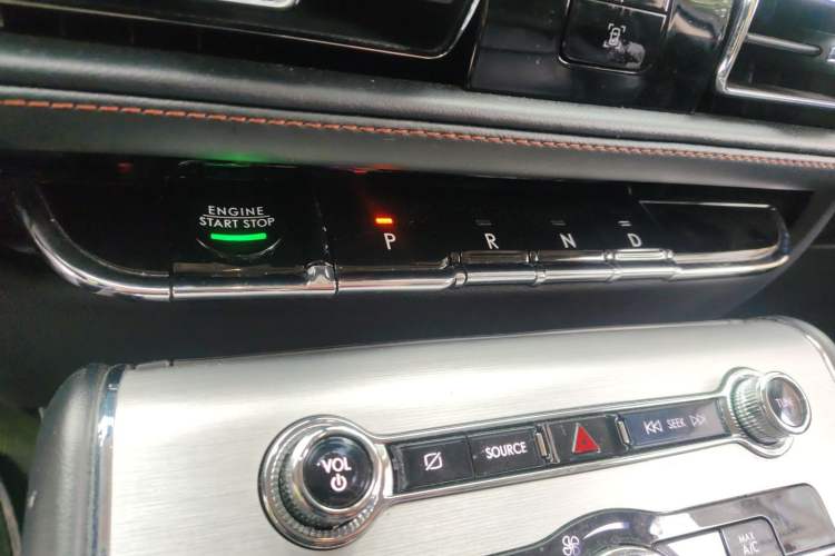 Used Lincoln Aviator 2021 3.0T V6 Two-Wheel Drive Zunyue Edition Gear Lever