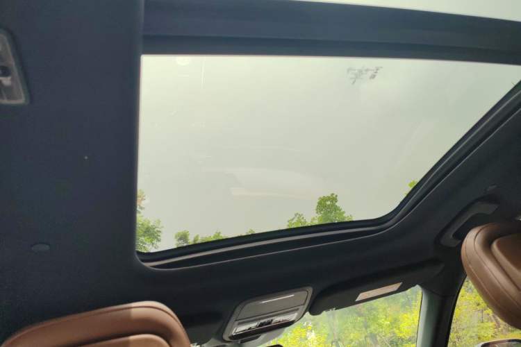 Used Lincoln Aviator 2021 3.0T V6 Four-Wheel Drive Zunya Edition Headliner