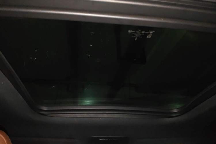 Used Lincoln Aviator 2021 3.0T V6 Four-Wheel Drive Zunya Edition Headliner