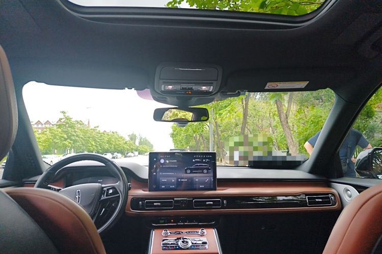 Used Lincoln Aviator 2021 3.0T V6 All-Wheel-Drive Executive Edition Headliner