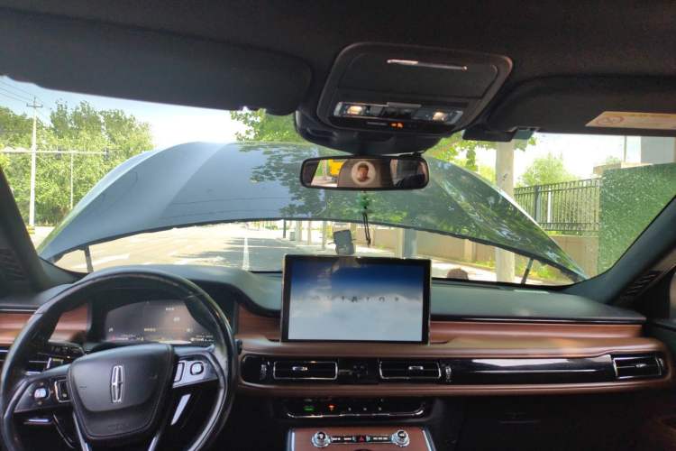 Used Lincoln Aviator 2021 3.0T V6 Four-Wheel Drive Zunya Edition Headliner