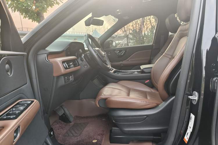 Used Lincoln Aviator 2021 3.0T V6 Four-Wheel Drive Zunya Edition Interior 6