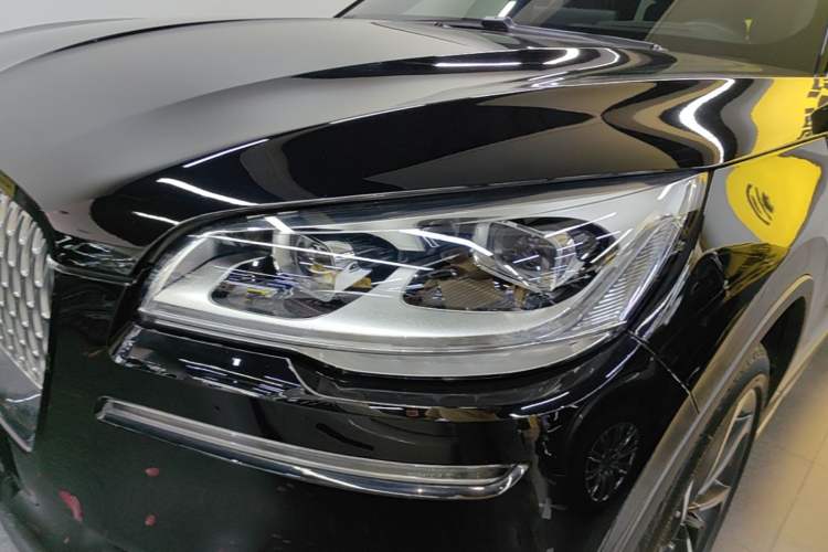 Used Lincoln Aviator 2021 3.0T V6 All-Wheel-Drive Executive Edition Left Front Headlight