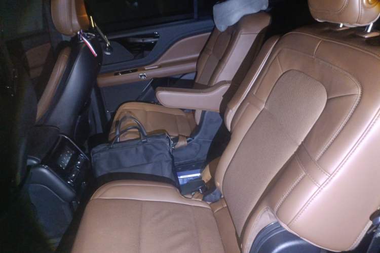 Used Lincoln Aviator 2021 3.0T V6 Four-Wheel Drive Zunya Edition Left Rear Seat