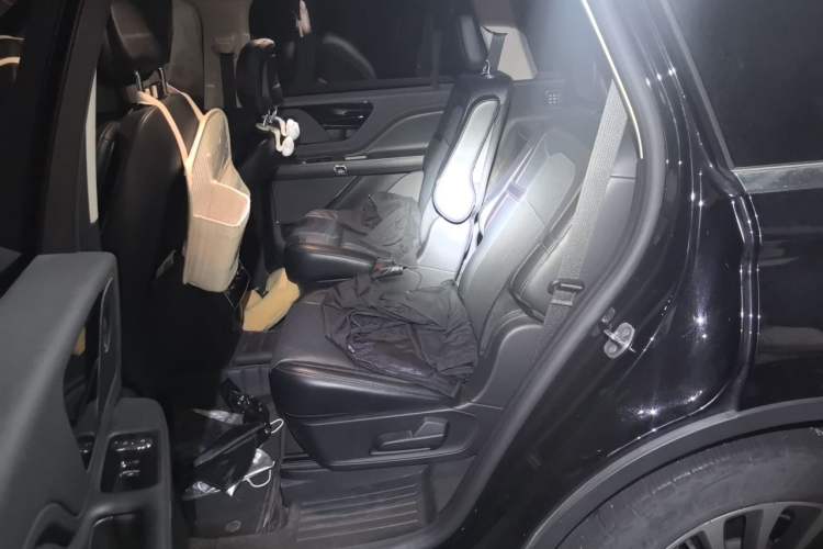 Used Lincoln Aviator 2021 3.0T V6 Four-Wheel Drive Zunya Edition Left Rear Seat