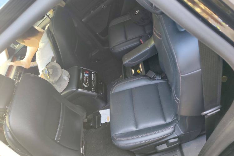 Used Lincoln Aviator 2021 3.0T V6 Four-Wheel Drive Luxury Edition Left Rear Seat