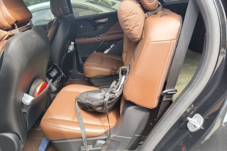 Used Lincoln Aviator 2021 3.0T V6 Four-Wheel Drive Zunya Edition Left Rear Seat