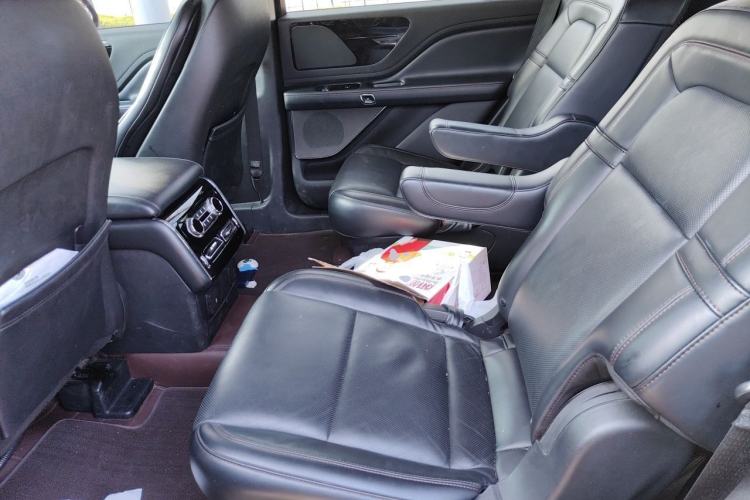 Used Lincoln Aviator 2021 3.0T V6 Four-Wheel Drive Luxury Edition Left Rear Seat