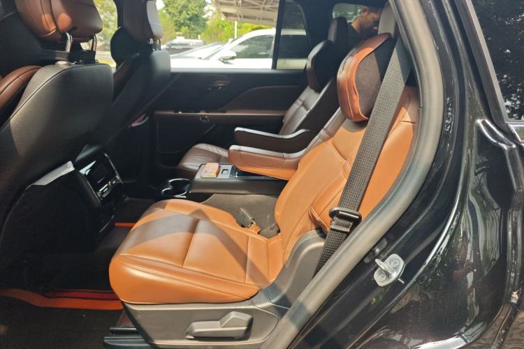 Used Lincoln Aviator 2021 3.0T V6 Four-Wheel Drive Zunya Edition Left Rear Seat