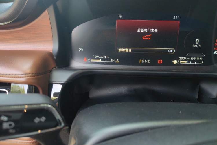 Used Lincoln Aviator 2021 3.0T V6 Four-Wheel Drive Zunya Edition Odometer Close Up