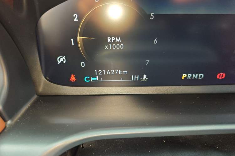 Used Lincoln Aviator 2021 3.0T V6 Four-Wheel Drive Zunya Edition Odometer Close Up