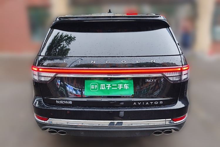 Used Lincoln Aviator 2021 3.0T V6 All-Wheel-Drive Executive Edition Rear