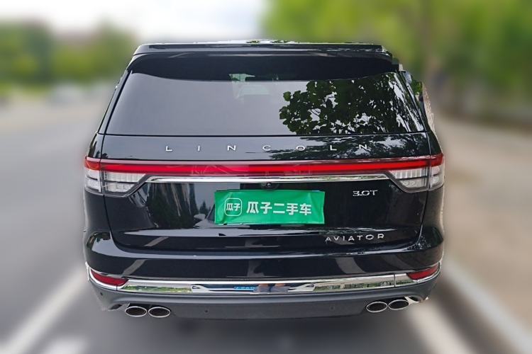 Used Lincoln Aviator 2021 3.0T V6 All-Wheel-Drive Executive Edition Rear