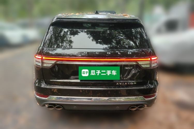 Used Lincoln Aviator 2021 3.0T V6 All-Wheel-Drive Executive Edition Rear
