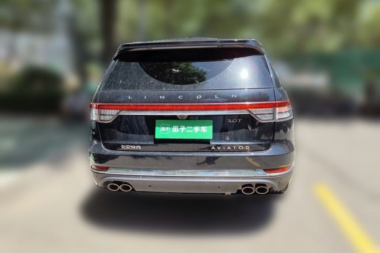 Used Lincoln Aviator 2021 3.0T V6 All-Wheel-Drive Executive Edition Rear