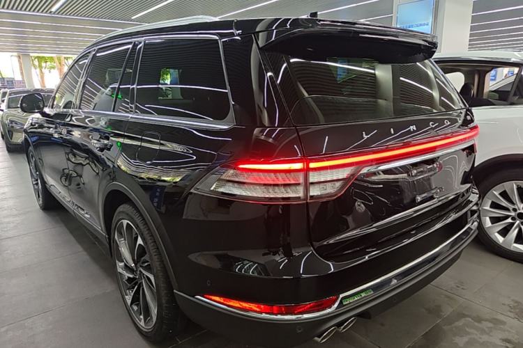 Used Lincoln Aviator 2021 3.0T V6 All-Wheel-Drive Executive Edition Rear Left 45 Deg