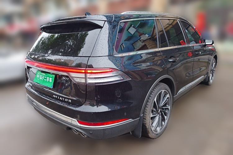 Used Lincoln Aviator 2021 3.0T V6 All-Wheel-Drive Executive Edition Rear Right 45 Deg
