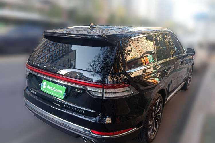 Used Lincoln Aviator 2021 3.0T V6 All-Wheel-Drive Executive Edition Rear Right 45 Deg
