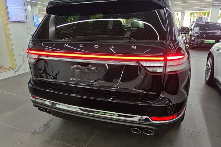 Used Lincoln Aviator 2021 3.0T V6 All-Wheel-Drive Executive Edition Rear