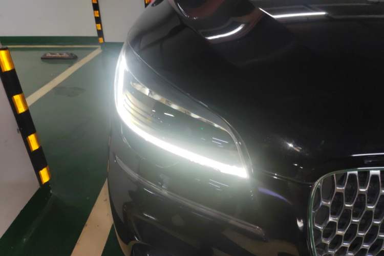 Used Lincoln Aviator 2021 3.0T V6 Four-Wheel Drive Zunya Edition Right Front Headlight