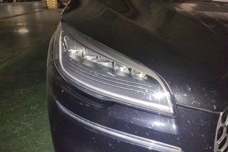 Used Lincoln Aviator 2021 3.0T V6 Four-Wheel Drive Luxury Edition Right Front Headlight