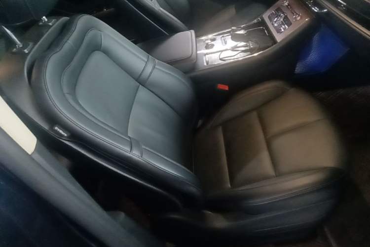 Used Lincoln Aviator 2021 3.0T V6 Four-Wheel Drive Luxury Edition Right Front Seat