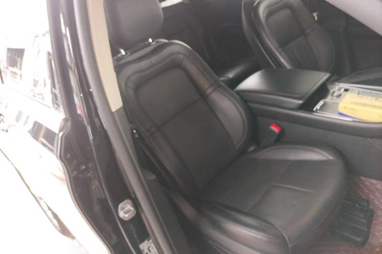 Used Lincoln Aviator 2021 3.0T V6 Four-Wheel Drive Luxury Edition Right Front Seat