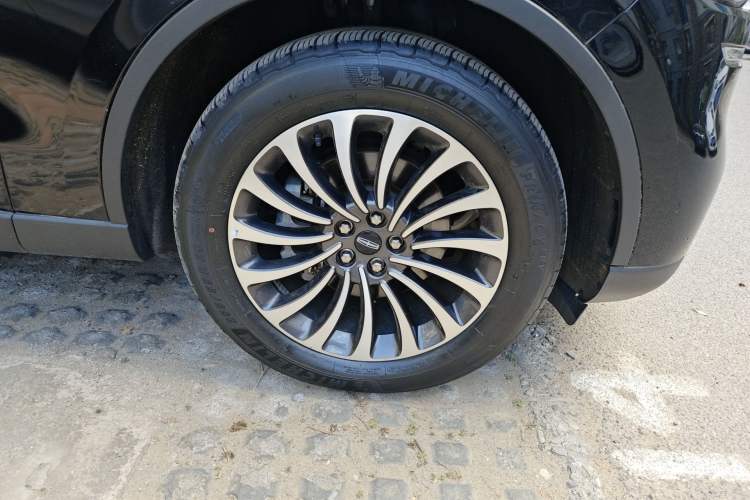 Used Lincoln Aviator 2021 3.0T V6 Four-Wheel Drive Zunya Edition Right Front Wheel Hub