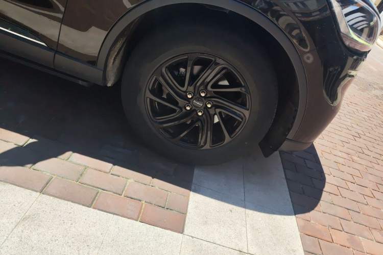 Used Lincoln Aviator 2021 3.0T V6 Four-Wheel Drive Luxury Edition Right Front Wheel Hub