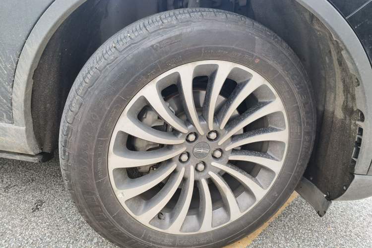Used Lincoln Aviator 2021 3.0T V6 Four-Wheel Drive Zunya Edition Right Front Wheel Hub