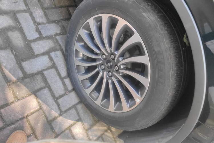 Used Lincoln Aviator 2021 3.0T V6 Four-Wheel Drive Zunya Edition Right Front Wheel Hub