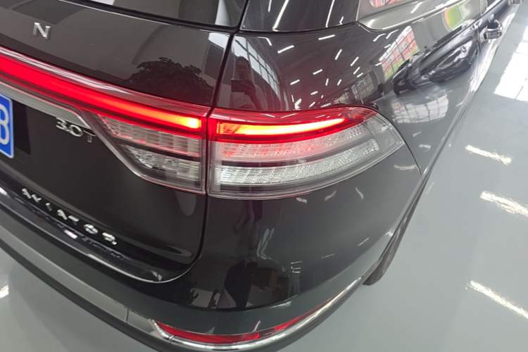 Used Lincoln Aviator 2021 3.0T V6 Four-Wheel Drive Zunya Edition Right Rear Taillight