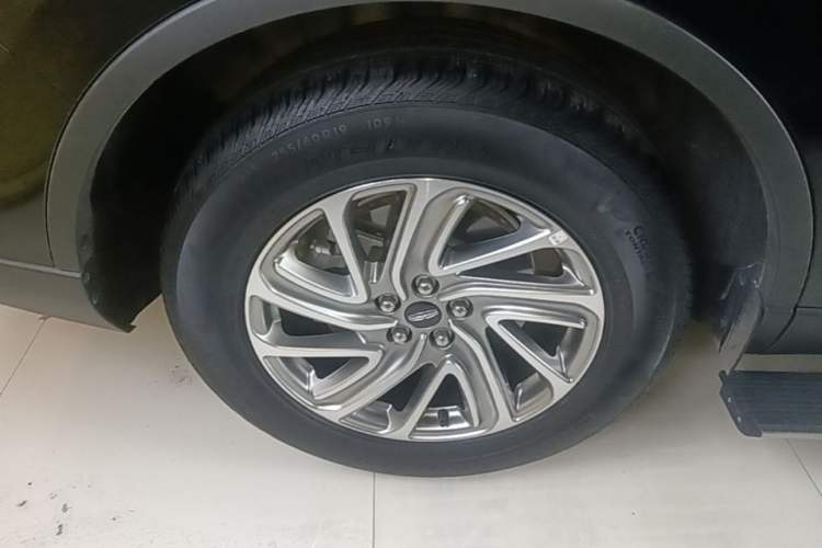 Used Lincoln Aviator 2021 3.0T V6 Four-Wheel Drive Luxury Edition Right Rear Wheel Hub