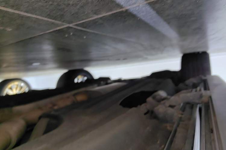 Used Lincoln Aviator 2021 3.0T V6 All-Wheel-Drive Executive Edition Right Side Sill