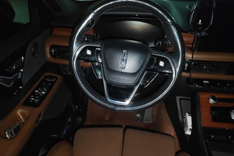Used Lincoln Aviator 2021 3.0T V6 Four-Wheel Drive Zunya Edition Steering Wheel