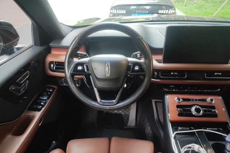 Used Lincoln Aviator 2021 3.0T V6 Four-Wheel Drive Zunya Edition Steering Wheel