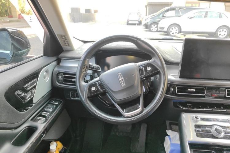 Used Lincoln Aviator 2021 3.0T V6 All-Wheel-Drive MONO Limited Edition Steering Wheel