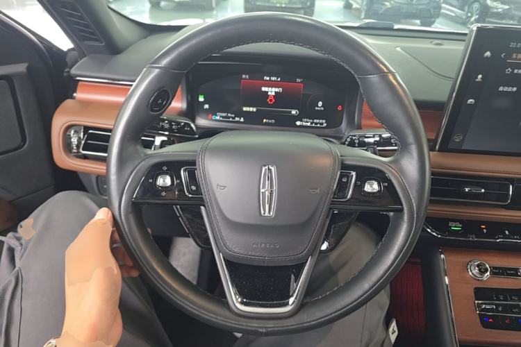Used Lincoln Aviator 2021 3.0T V6 Four-Wheel Drive Zunya Edition Steering Wheel