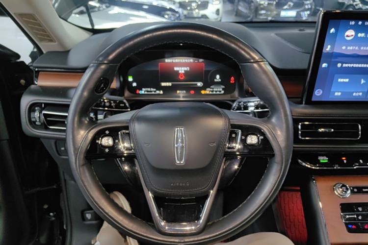 Used Lincoln Aviator 2021 3.0T V6 Four-Wheel Drive Luxury Edition Steering Wheel