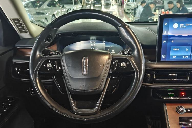 Used Lincoln Aviator 2021 3.0T V6 Four-Wheel Drive Luxury Edition Steering Wheel
