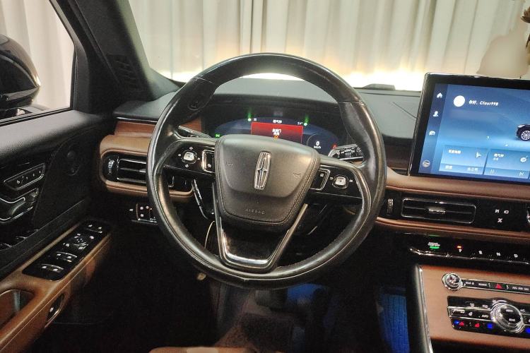 Used Lincoln Aviator 2021 3.0T V6 Four-Wheel Drive Zunya Edition Steering Wheel