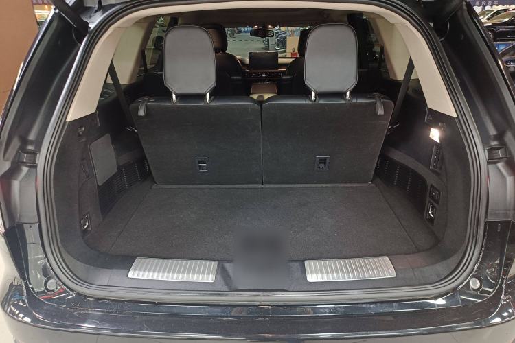 Used Lincoln Aviator 2021 3.0T V6 Four-Wheel Drive Luxury Edition Trunk