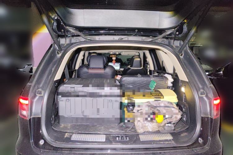 Used Lincoln Aviator 2021 3.0T V6 All-Wheel-Drive MONO Limited Edition Trunk
