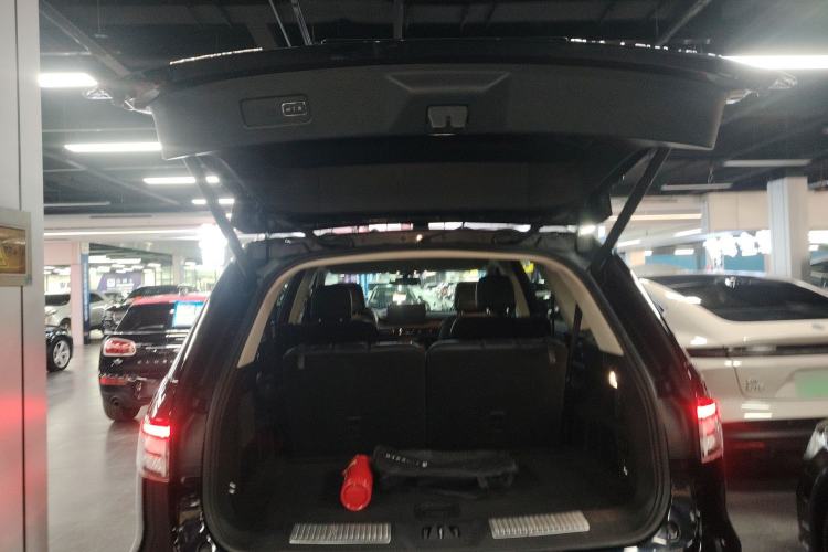 Used Lincoln Aviator 2021 3.0T V6 Four-Wheel Drive Luxury Edition Trunk