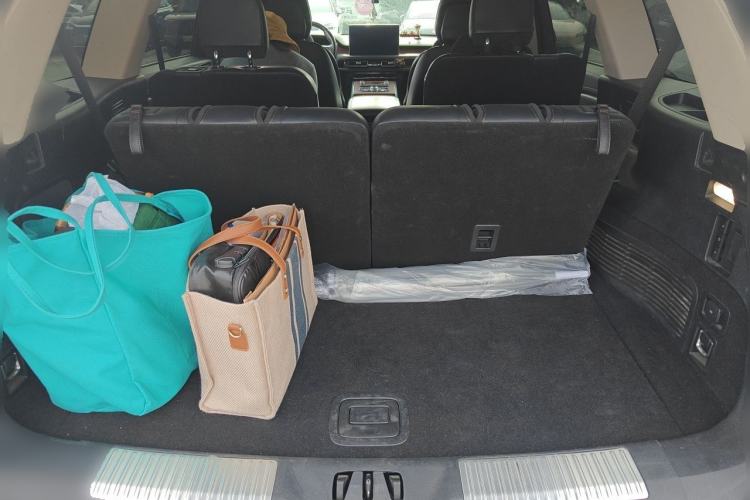 Used Lincoln Aviator 2021 3.0T V6 Four-Wheel Drive Luxury Edition Trunk